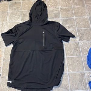 Russell training fit Black short sleeve hoodie